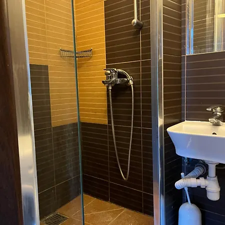 Zelazna 16 Rooms Next Central Station Apartment *